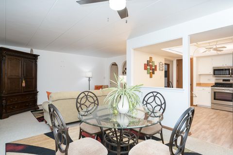 Tiny photo for 9202 S Pulaski Road #1E, Oak Lawn, IL 60453 (MLS # 12631129)