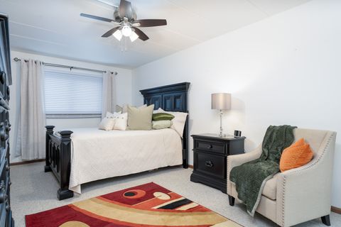 Tiny photo for 9202 S Pulaski Road #1E, Oak Lawn, IL 60453 (MLS # 12631129)