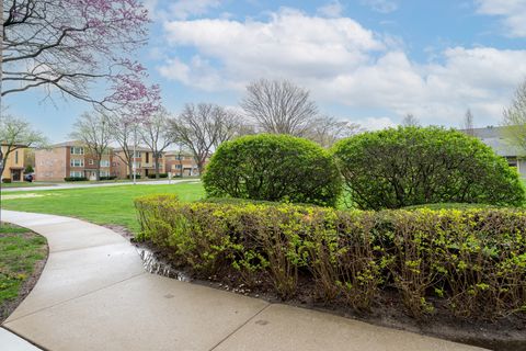 Tiny photo for 9202 S Pulaski Road #1E, Oak Lawn, IL 60453 (MLS # 12631129)