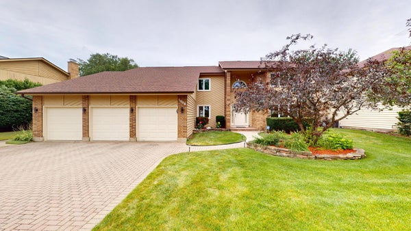 1309 WITNEY LN, BUFFALO GROVE, IL 60089 - Image 67578338431e4e7cbf3f5b8d27cc4e0f/2084462655