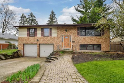 Photo of 955 Ford Avenue, Elgin, IL 60120 (MLS # 12605834)