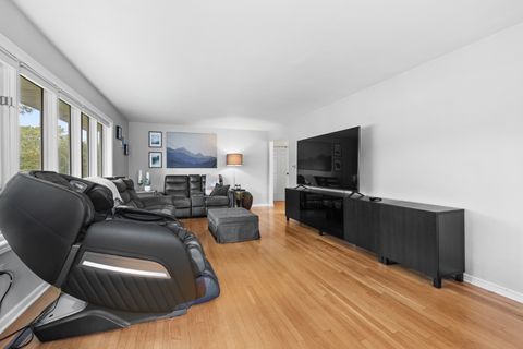 Tiny photo for 335 S Crescent Avenue, Palatine, IL 60067 (MLS # 12473631)