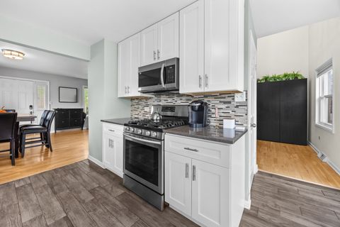 Tiny photo for 335 S Crescent Avenue, Palatine, IL 60067 (MLS # 12473631)