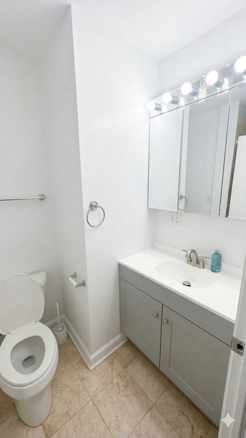 Tiny photo for 843 E 52nd Street #1, Chicago, IL 60615 (MLS # 12587952)