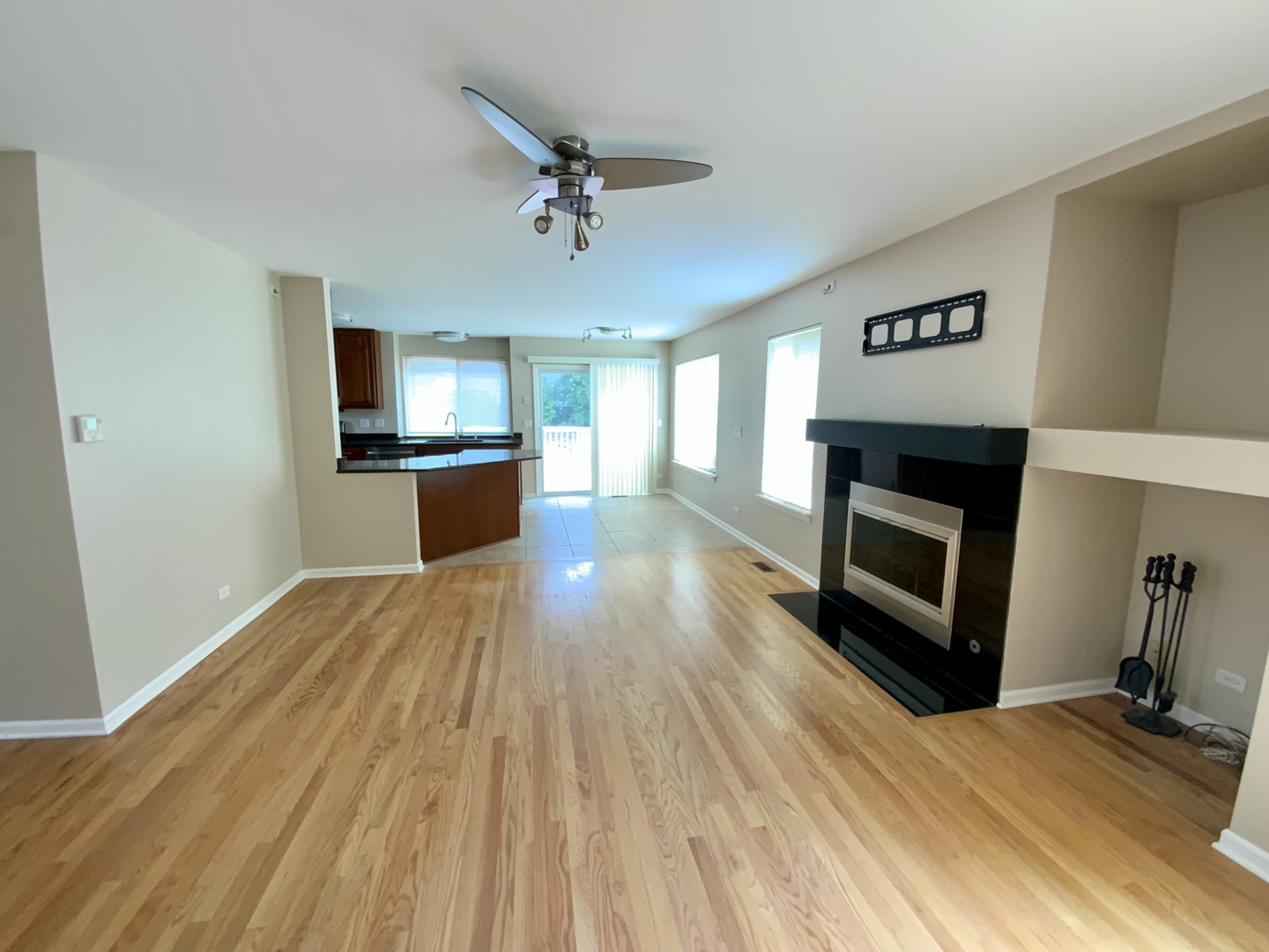 735 Ravinia Drive