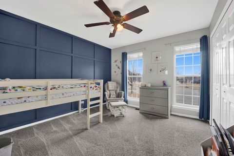 Tiny photo for 81 Parkside Court, North Aurora, IL 60542 (MLS # 12587883)