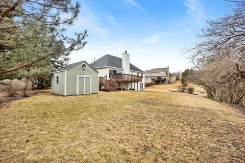 Tiny photo for 81 Parkside Court, North Aurora, IL 60542 (MLS # 12587883)