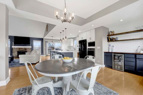 Tiny photo for 81 Parkside Court, North Aurora, IL 60542 (MLS # 12587883)