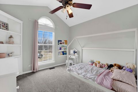 Tiny photo for 81 Parkside Court, North Aurora, IL 60542 (MLS # 12587883)