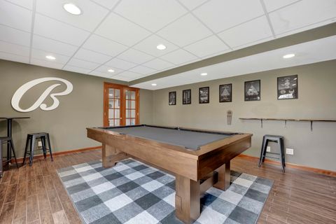 Tiny photo for 81 Parkside Court, North Aurora, IL 60542 (MLS # 12587883)