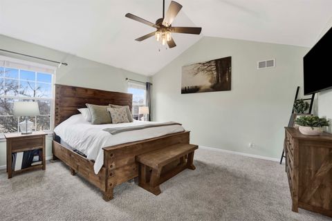 Tiny photo for 81 Parkside Court, North Aurora, IL 60542 (MLS # 12587883)