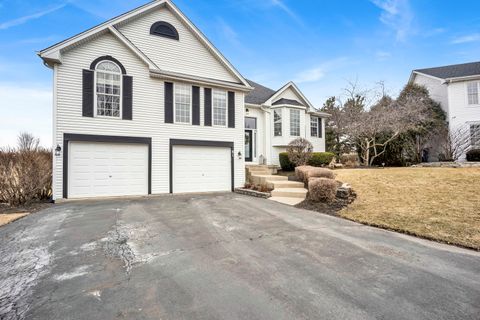 Tiny photo for 81 Parkside Court, North Aurora, IL 60542 (MLS # 12587883)