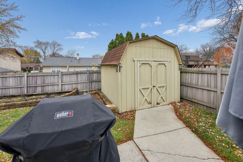 Tiny photo for 186 Ivy Lane, Bloomingdale, IL 60108 (MLS # 12519675)