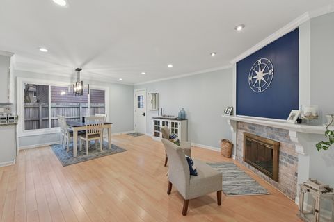 Tiny photo for 186 Ivy Lane, Bloomingdale, IL 60108 (MLS # 12519675)