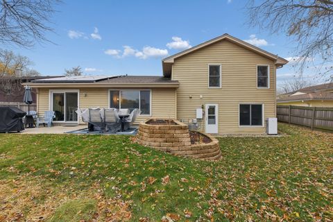 Tiny photo for 186 Ivy Lane, Bloomingdale, IL 60108 (MLS # 12519675)