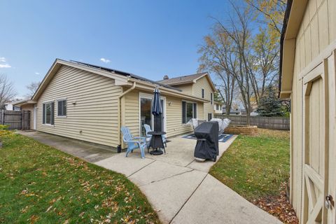 Tiny photo for 186 Ivy Lane, Bloomingdale, IL 60108 (MLS # 12519675)