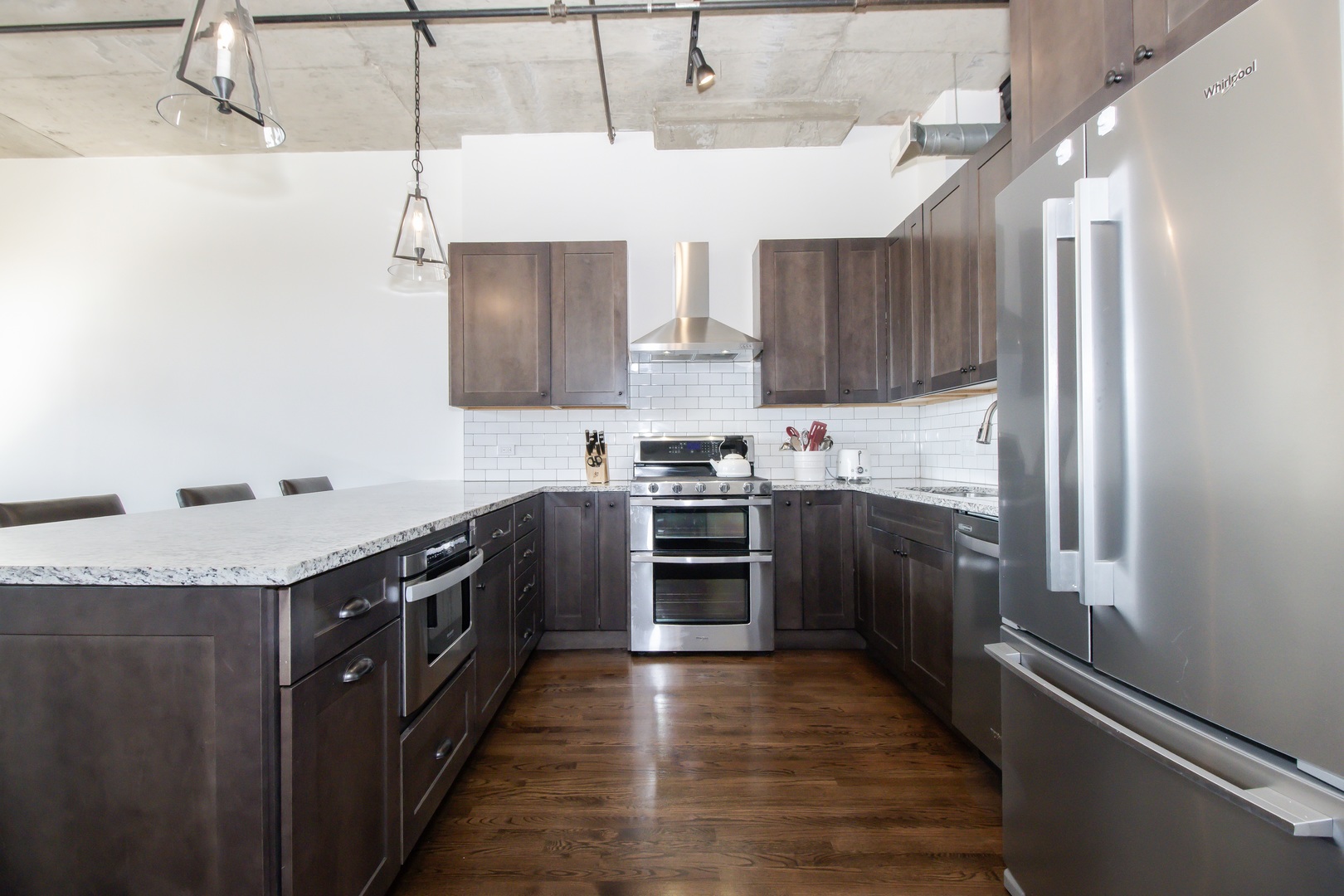 1000 W Adams Street 609