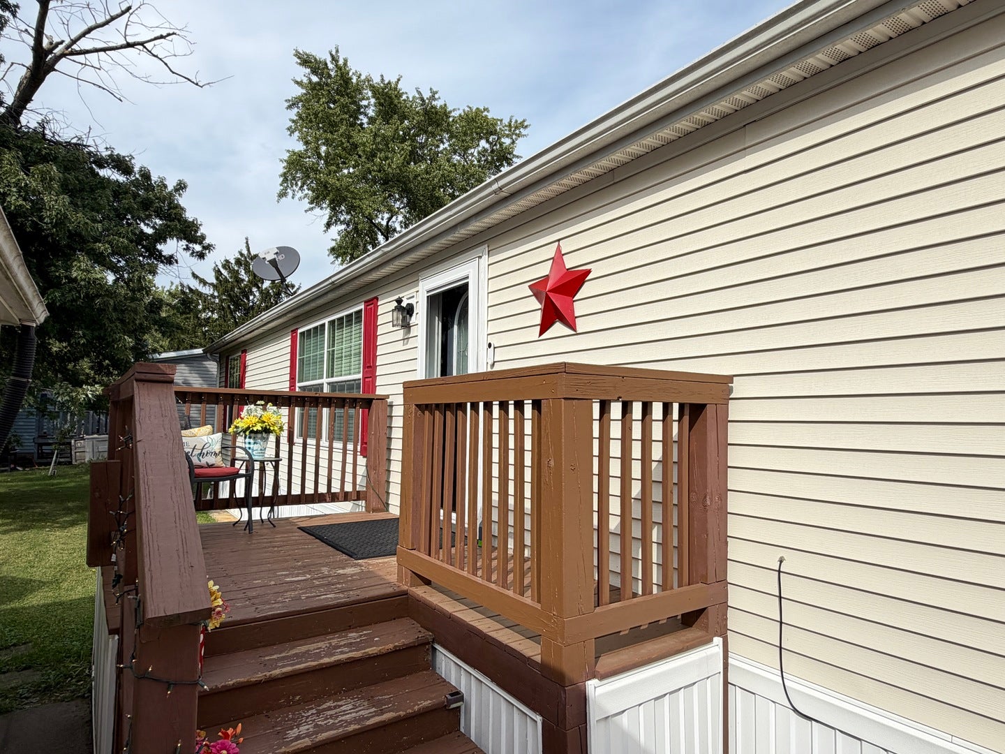 322 Avenue F