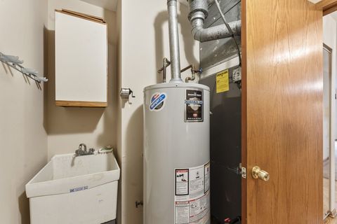 Tiny photo for 901 BUTTERNUT Lane #A, Mount Prospect, IL 60056 (MLS # 12582580)