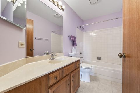 Tiny photo for 901 BUTTERNUT Lane #A, Mount Prospect, IL 60056 (MLS # 12582580)