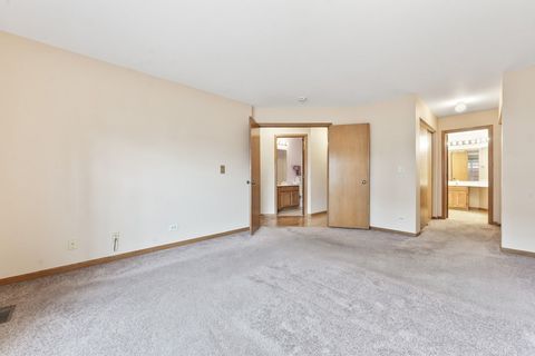 Tiny photo for 901 BUTTERNUT Lane #A, Mount Prospect, IL 60056 (MLS # 12582580)