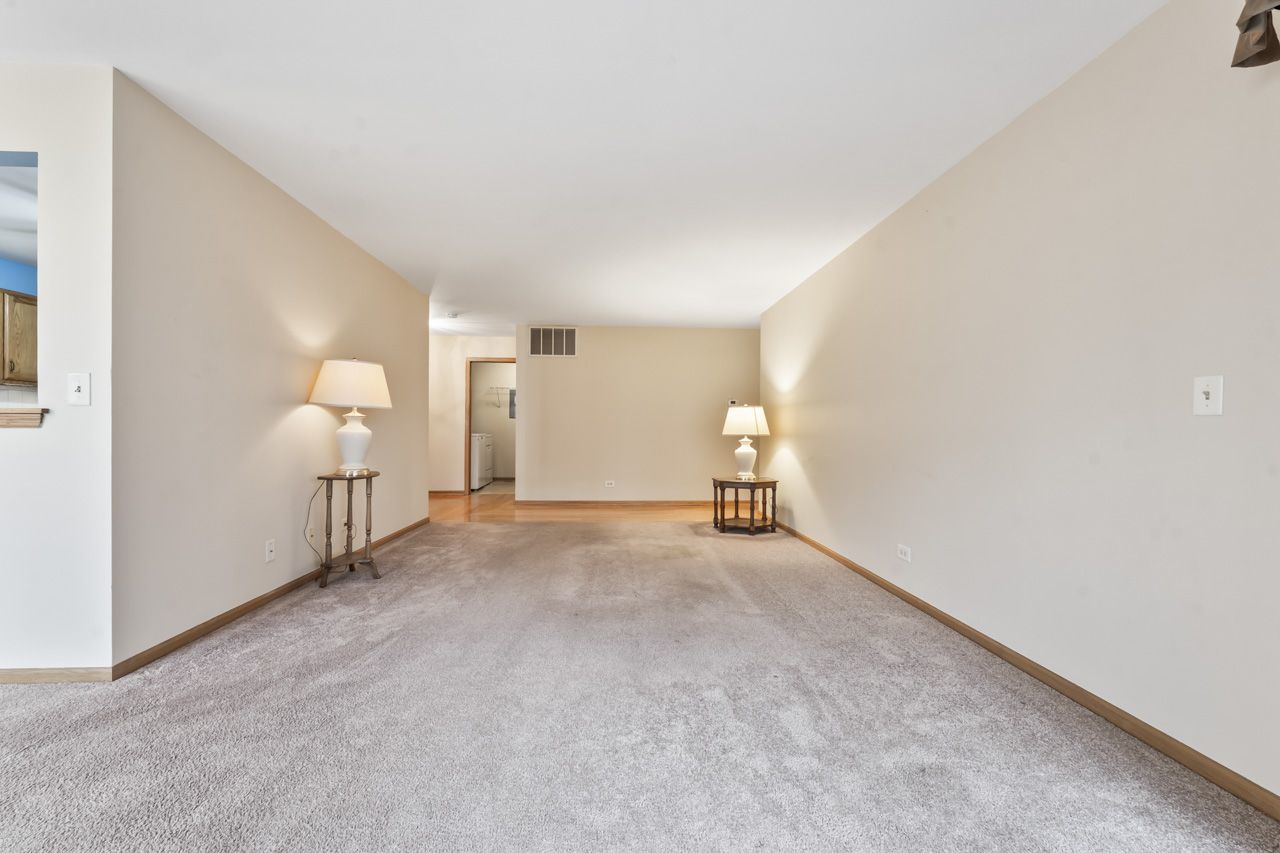 901 BUTTERNUT Lane A