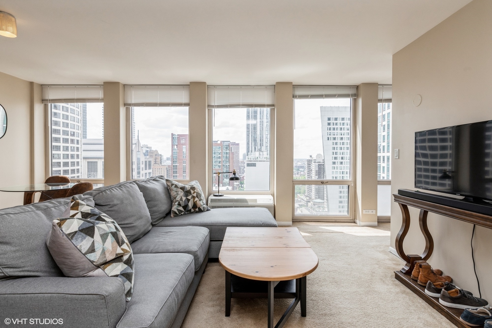 111 E Chestnut Street 26D