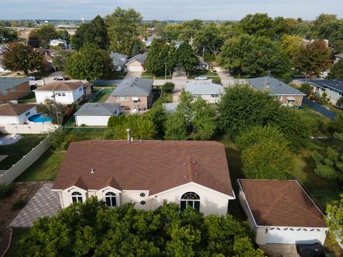 A home in Oak Lawn