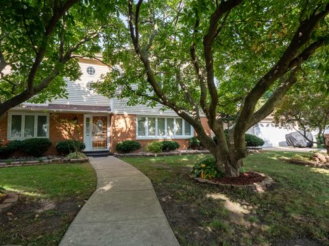 A home in Oak Lawn