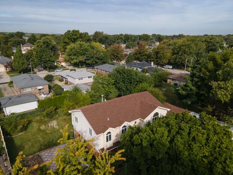 A home in Oak Lawn