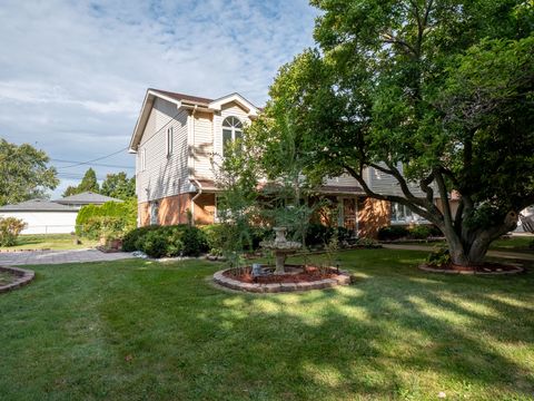 A home in Oak Lawn