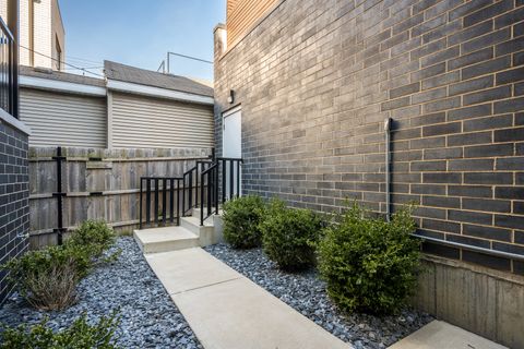Tiny photo for 2136 W Lyndale Street #1W, Chicago, IL 60647 (MLS # 12635584)
