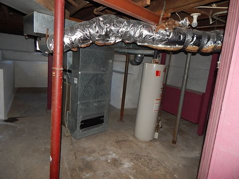 Tiny photo for 1621 W 7TH Street, Davenport, IA 52802 (MLS # 12597135)