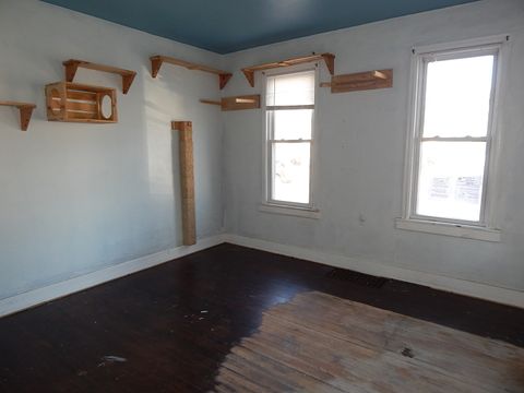 Tiny photo for 1621 W 7TH Street, Davenport, IA 52802 (MLS # 12597135)