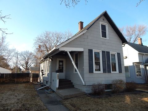 Tiny photo for 1621 W 7TH Street, Davenport, IA 52802 (MLS # 12597135)