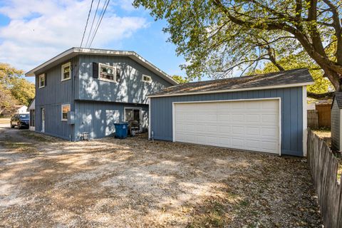 Tiny photo for 808 S Longview Road, Monticello, IL 61856 (MLS # 12479998)