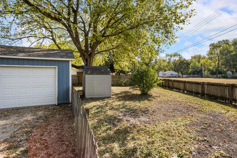 Tiny photo for 808 S Longview Road, Monticello, IL 61856 (MLS # 12479998)