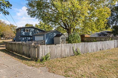 Tiny photo for 808 S Longview Road, Monticello, IL 61856 (MLS # 12479998)