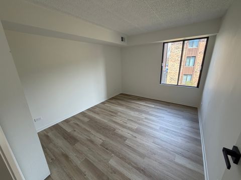 Tiny photo for 7531 175th Street #422, Tinley Park, IL 60477 (MLS # 12614995)