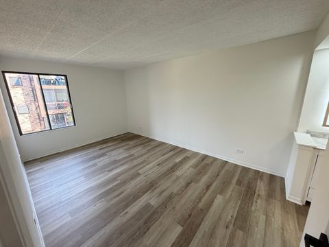 Tiny photo for 7531 175th Street #422, Tinley Park, IL 60477 (MLS # 12614995)