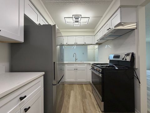 Tiny photo for 7531 175th Street #422, Tinley Park, IL 60477 (MLS # 12614995)