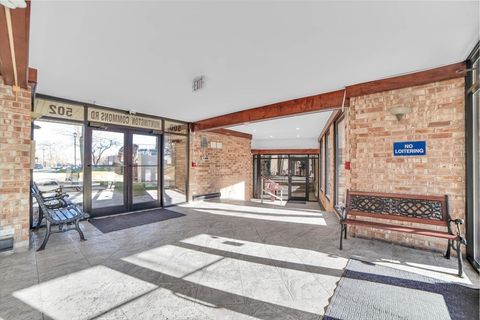 Tiny photo for 500 W Huntington Commons Road #448, Mount Prospect, IL 60056 (MLS # 12545146)