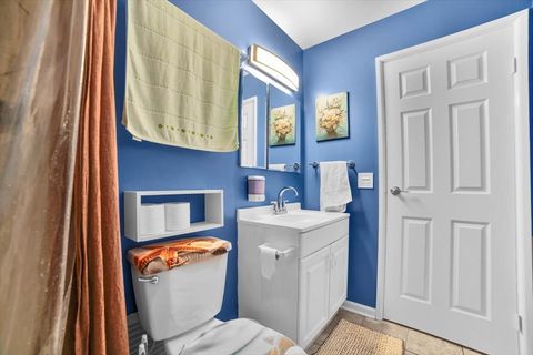 Tiny photo for 500 W Huntington Commons Road #448, Mount Prospect, IL 60056 (MLS # 12545146)