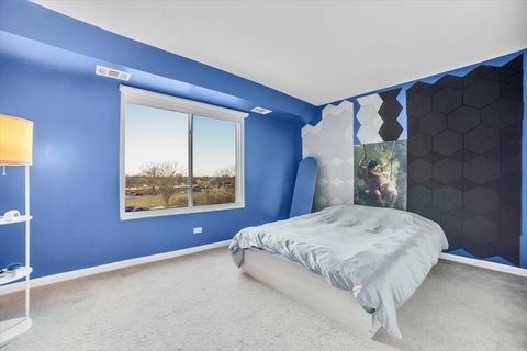 Tiny photo for 500 W Huntington Commons Road #448, Mount Prospect, IL 60056 (MLS # 12545146)