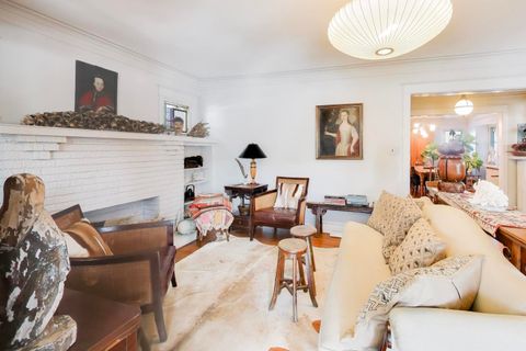 Tiny photo for 630 Wisconsin Avenue, Oak Park, IL 60304 (MLS # 12544831)