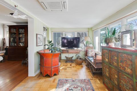 Tiny photo for 630 Wisconsin Avenue, Oak Park, IL 60304 (MLS # 12544831)