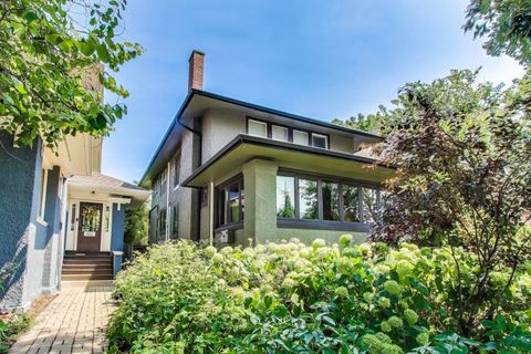 Tiny photo for 630 Wisconsin Avenue, Oak Park, IL 60304 (MLS # 12544831)