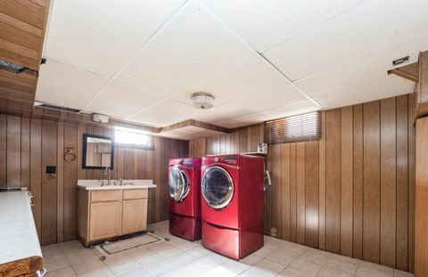 Tiny photo for 15 N Edison Avenue, Elgin, IL 60123 (MLS # 12464198)