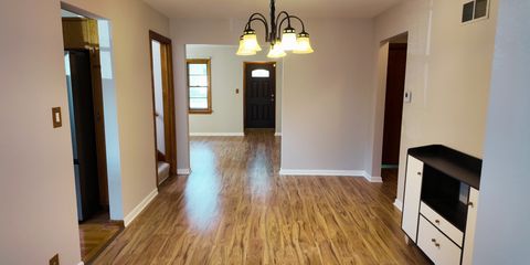 Tiny photo for 15 N Edison Avenue, Elgin, IL 60123 (MLS # 12464198)