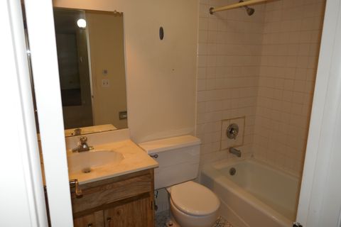 Tiny photo for 603 S River Road #2M, Des Plaines, IL 60016 (MLS # 12531686)